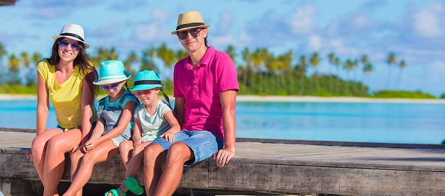 Prime factors to remember when buying a family travel insurance