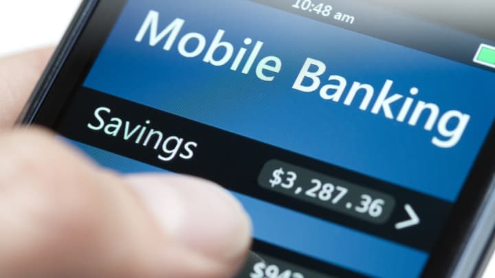 What Are The Benefits Of Mobile Banking In Today’s Time?